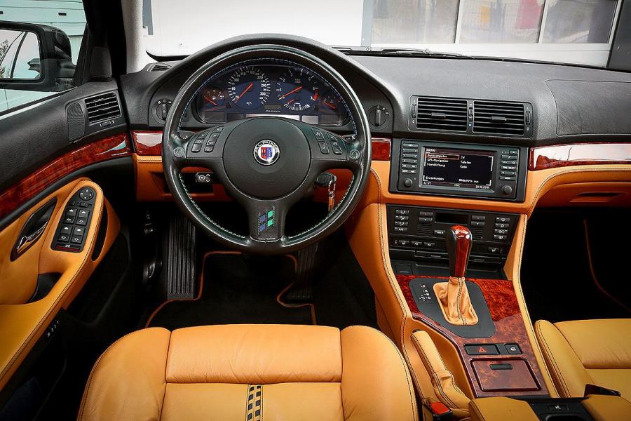 Торпедо Alpina B10 V8 S Touring (E39) 2002 года  (фото 5 из 7)